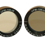 ultra-high contrast linear polarizer side by side